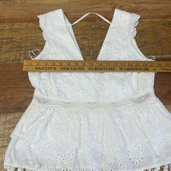 Willow & Clay women’s size large Pom Pom & Ruffles Low Back Tank Top feminine - Picture 5 of 10